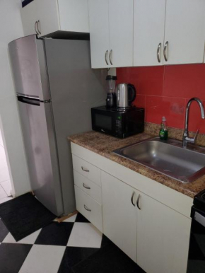 Centrally Located, Quiet & Cozy Studio Apartment